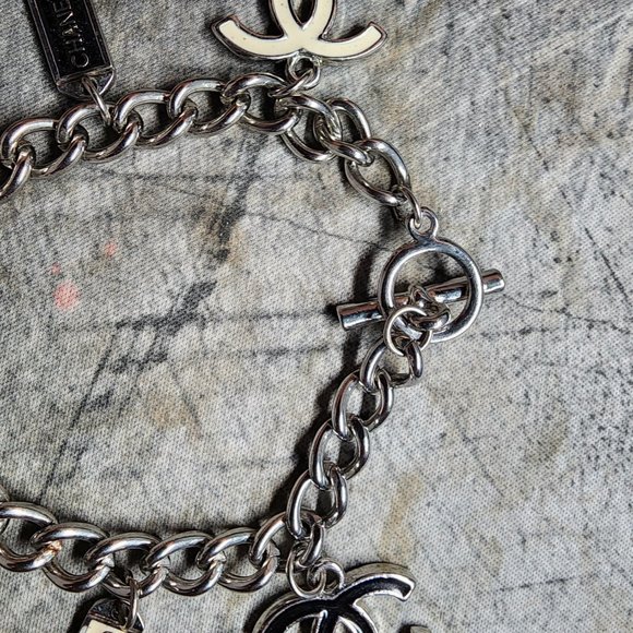 Chanel Poker Chip Charm Bracelet Silver Tone Signature Number "5" - Picture 5 of 6